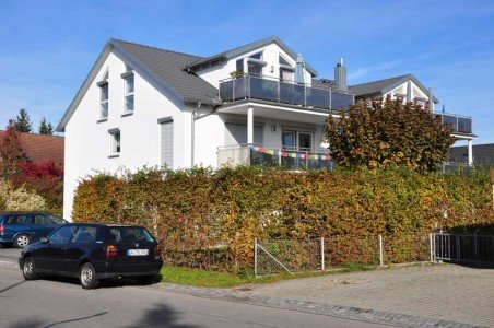Hauptbild Großzügige und helle 4,5-Zi. Etagenwohnung mit Südbalkon in Unterkirchberg